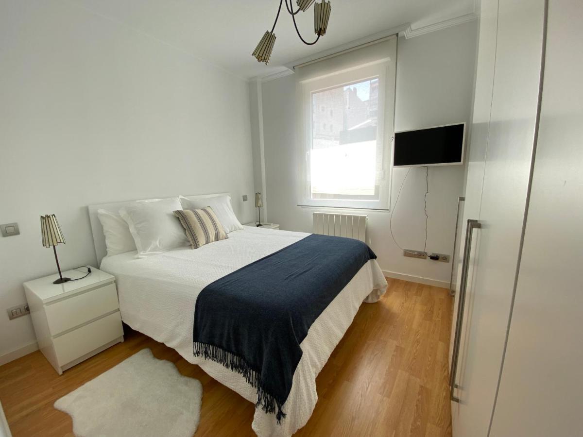 Apartamento Lea Apartment Билбао Екстериор снимка
