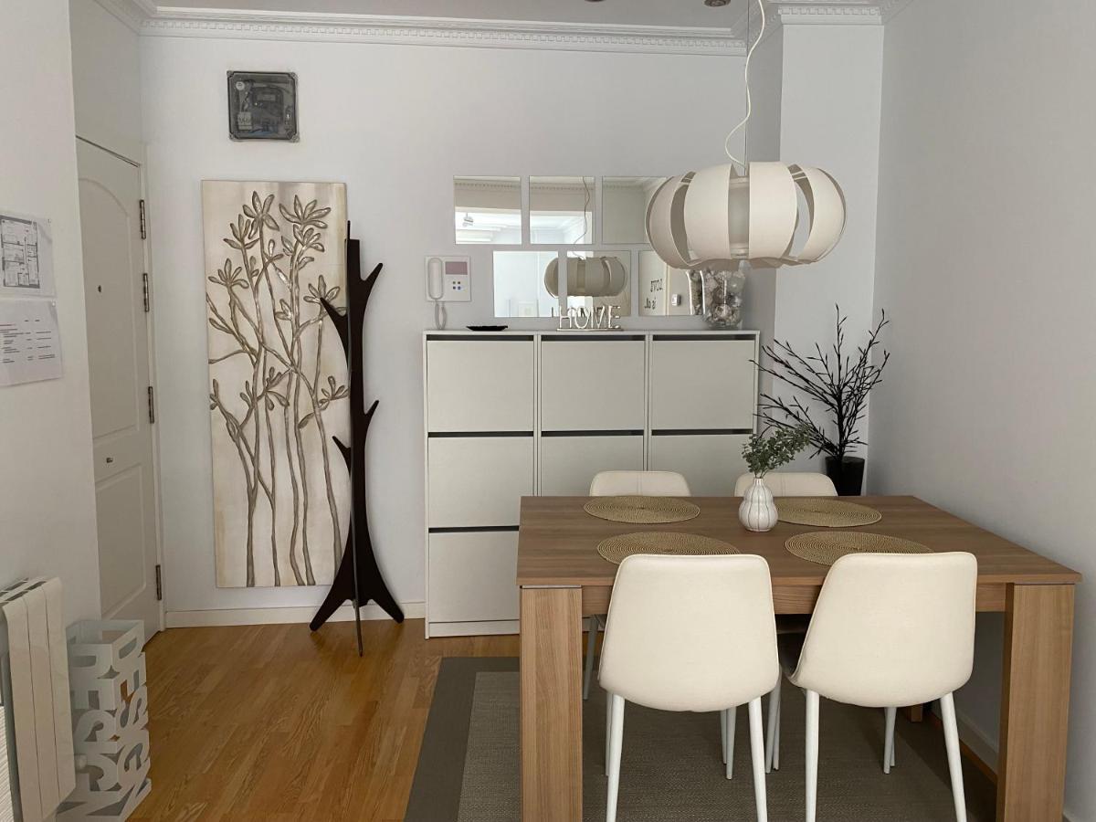 Apartamento Lea Apartment Билбао Екстериор снимка